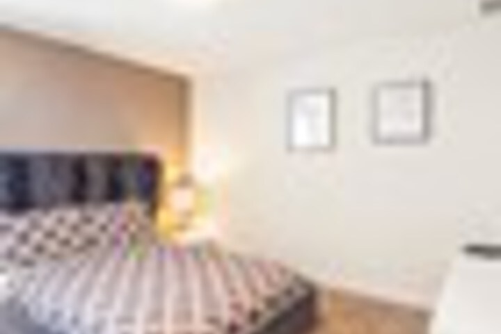 Room 35 of 216