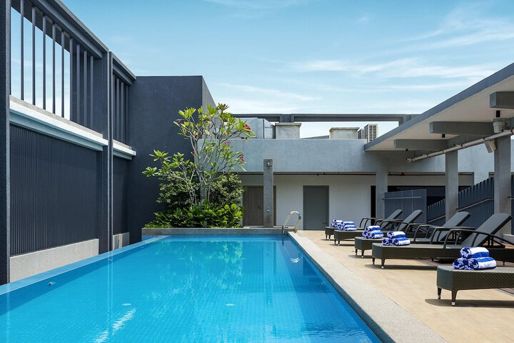 Pool 28 of 53