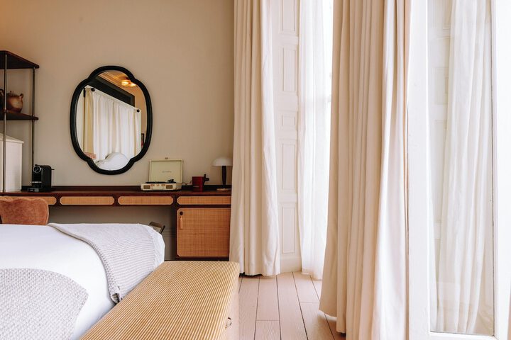 Room 15 of 137