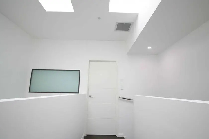 Room 12 of 15