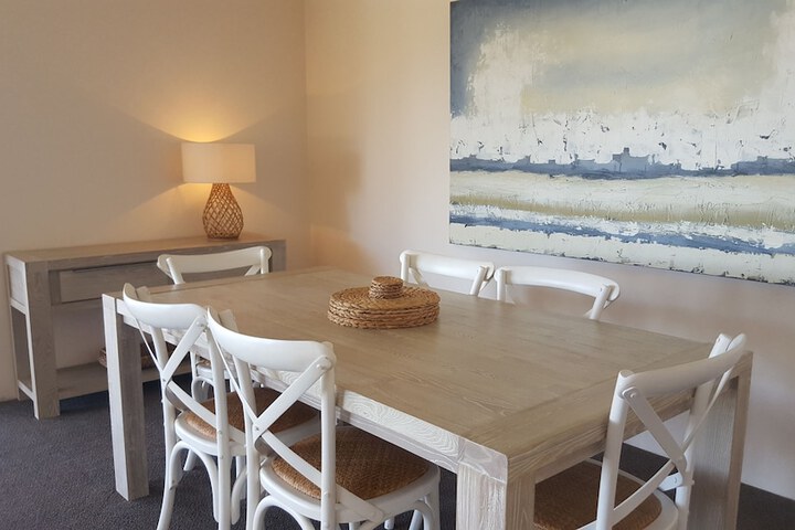 Room 6 of 22