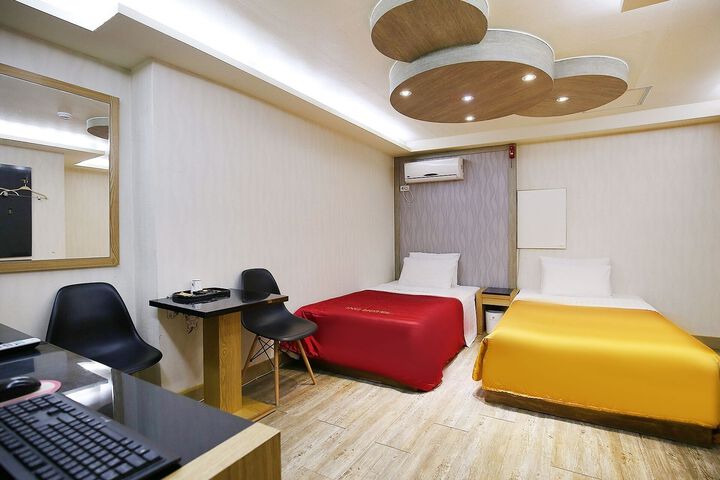 Room 38 of 52