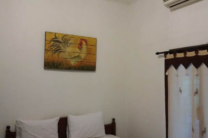 Room 11 of 39