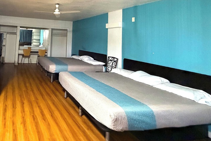 Room 5 of 22
