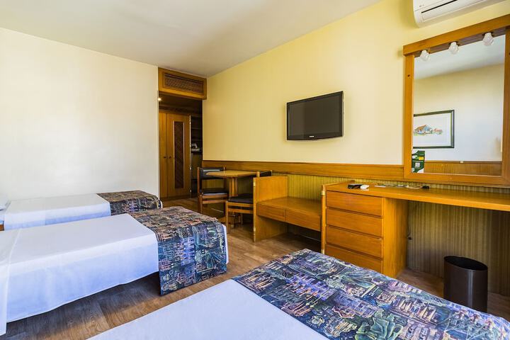 Room 39 of 132
