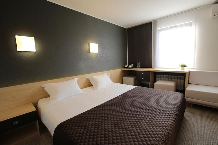 Room 14 of 60