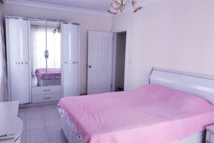 Room 32 of 44