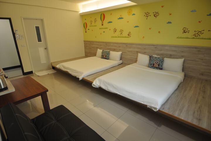 Room 16 of 29