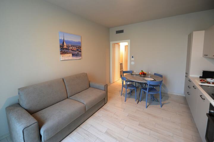 Room 44 of 103