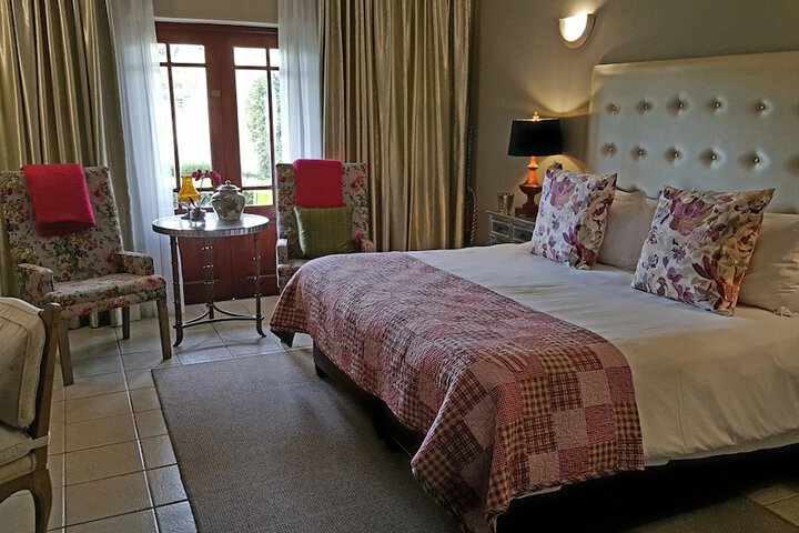 Room 6 of 66