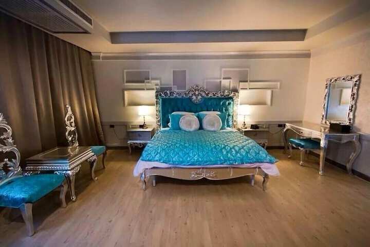 Room 47 of 60