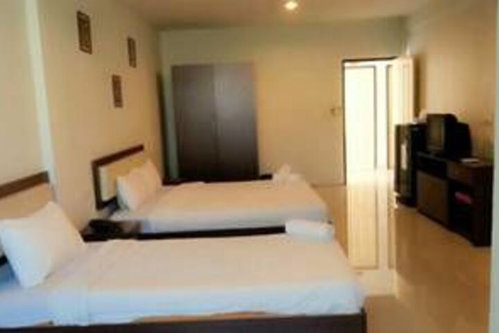 Room 18 of 30