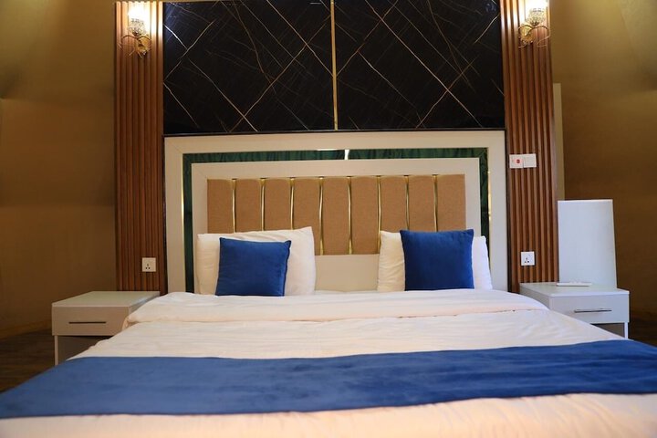 Room 43 of 88