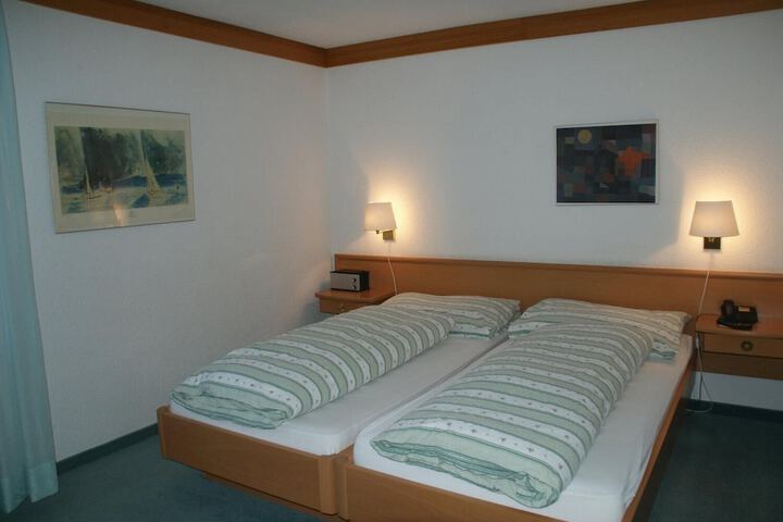 Room 11 of 45