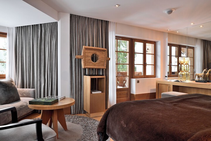 Room 35 of 66