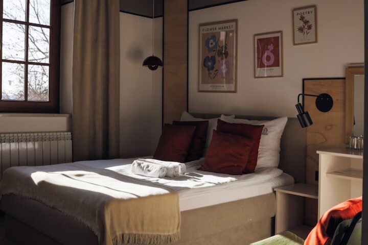 Room 30 of 66