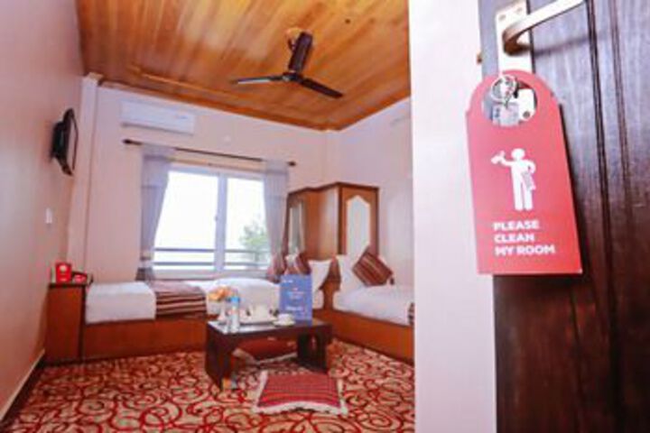 Room 33 of 54