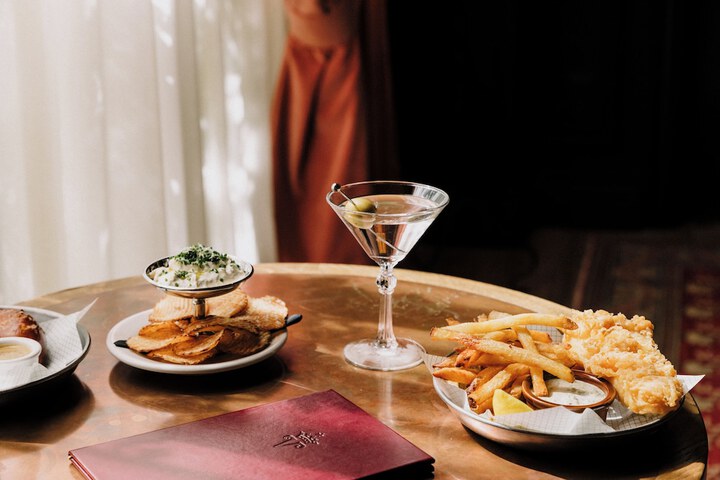 Dining 74 of 121