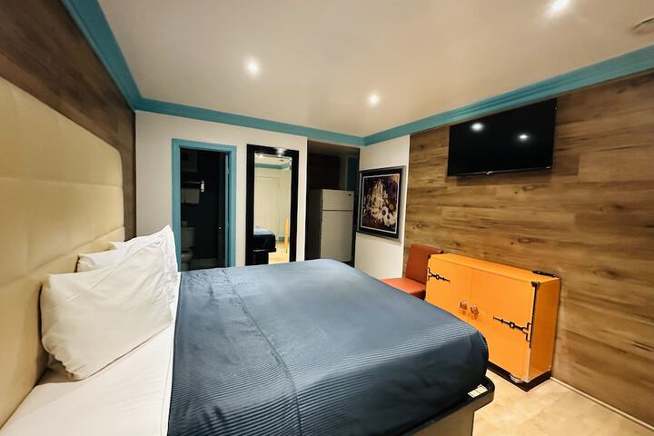 Standard | King Bed (33 of 40)