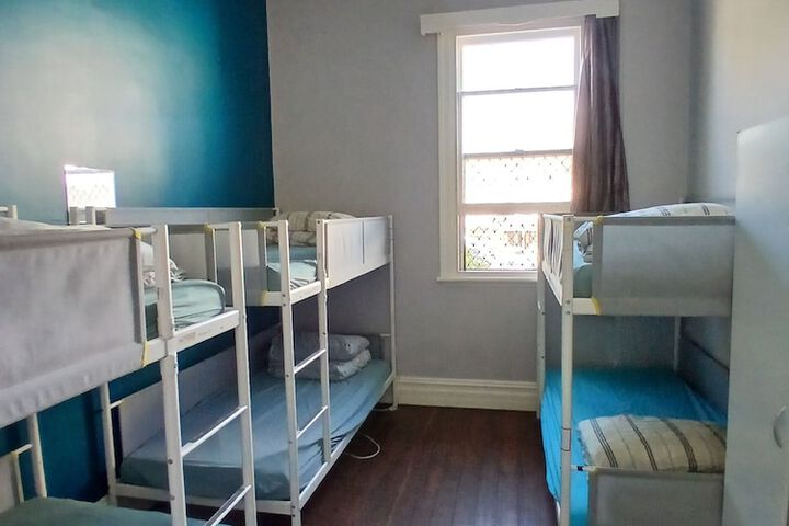 Room 16 of 52