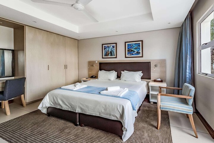 Room 52 of 343