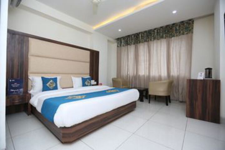 OYO 9667 Sashtrdhara Road