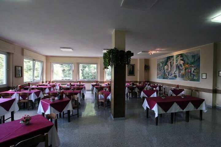 Dining Photos