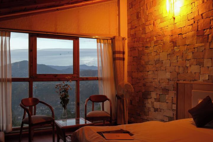 Room 4 of 59