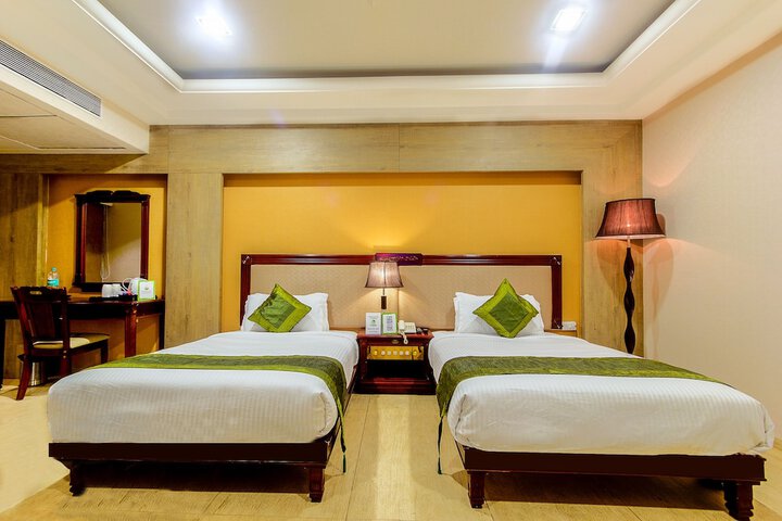 Room 14 of 49