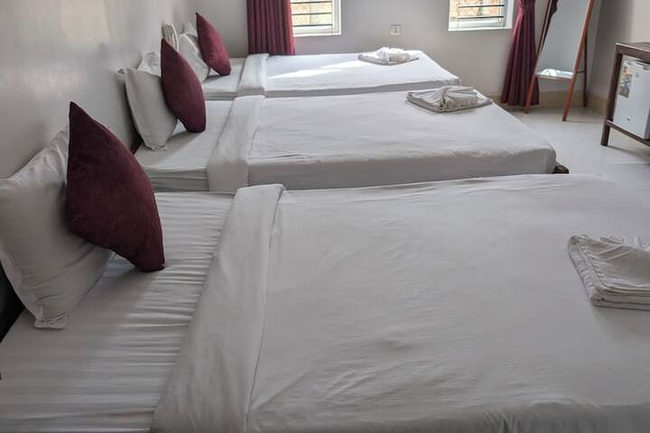 Room 11 of 24
