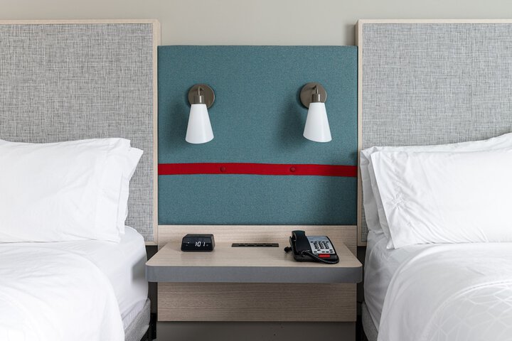 2 Queen Beds (2 of 11)