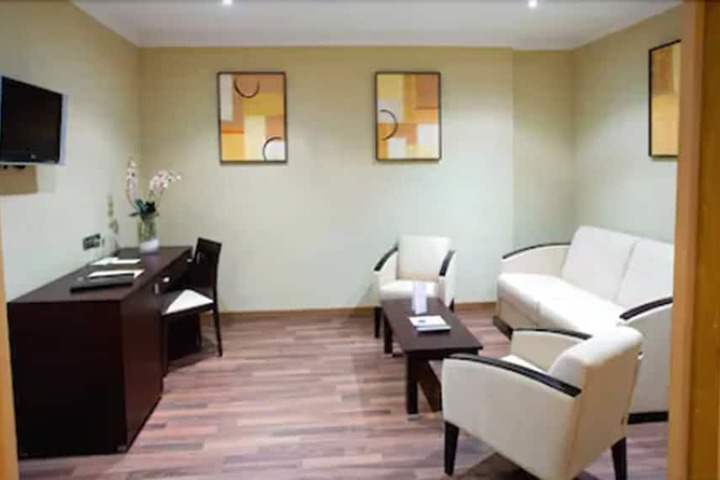 Room 14 of 34