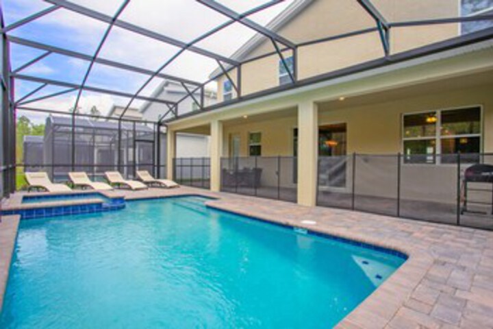 Pool 35 of 67