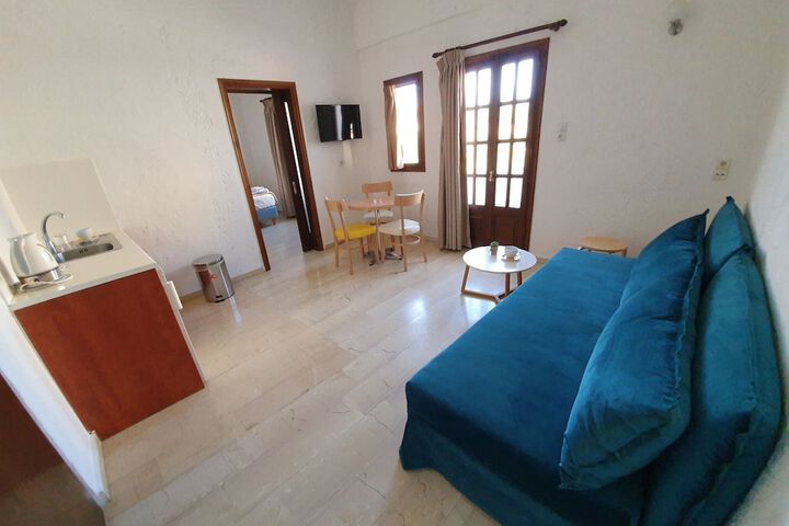 Room 35 of 157