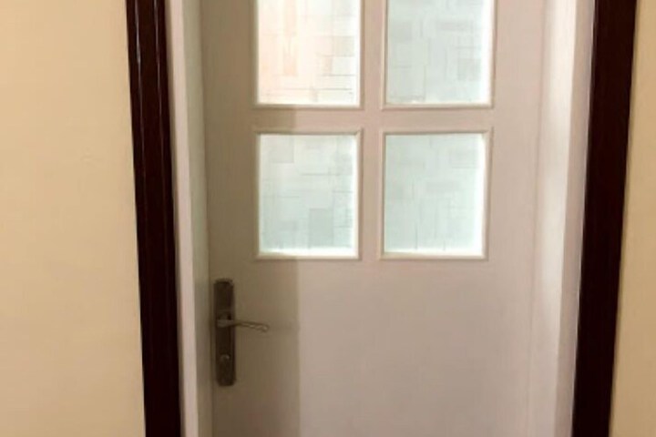 Room 9 of 29