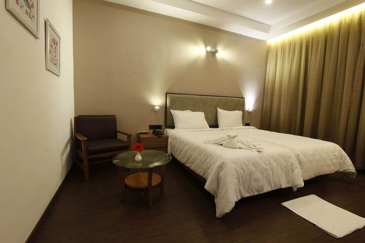 Room 7 of 15