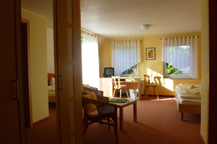 Room 10 of 11