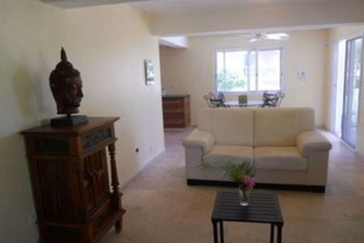 Room 25 of 28
