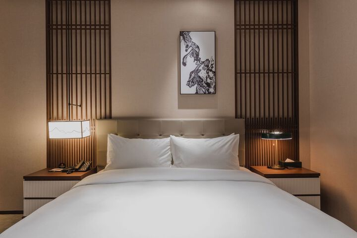 Room 19 of 27