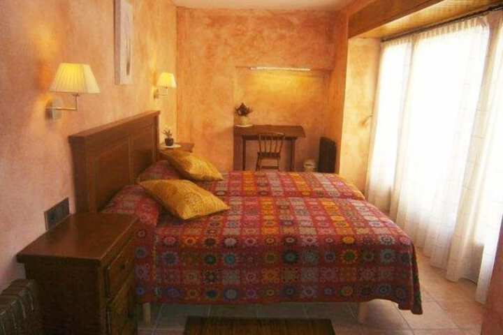 Room 2 of 65