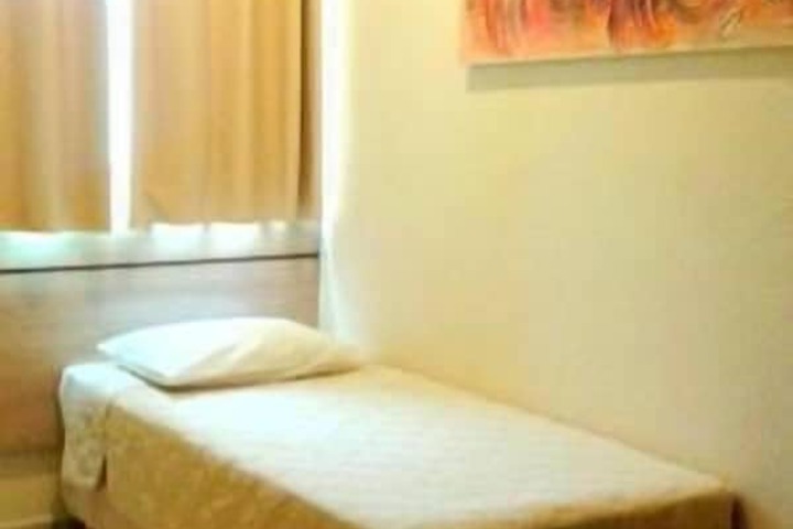 Room 4 of 37