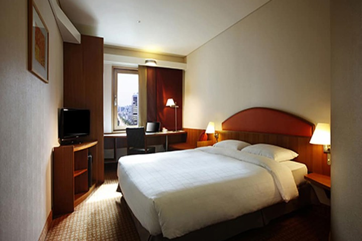 Room 25 of 75