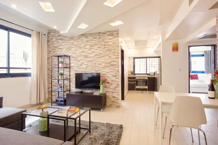 Room 15 of 90