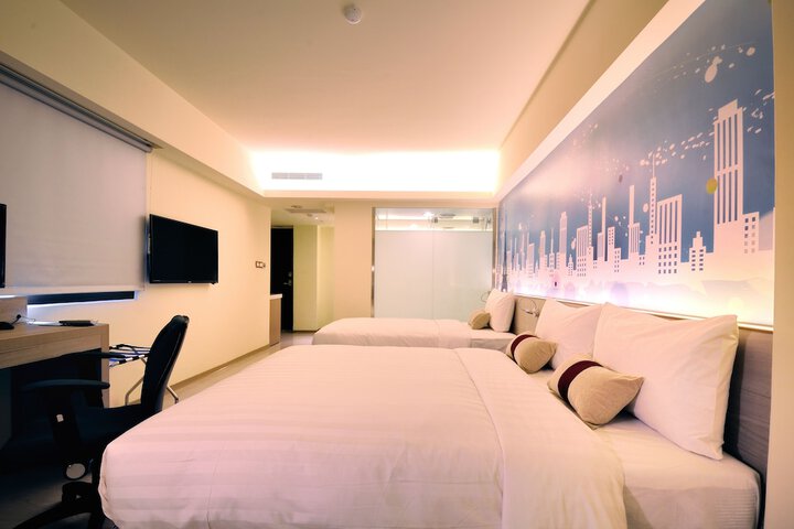 Room 4 of 39
