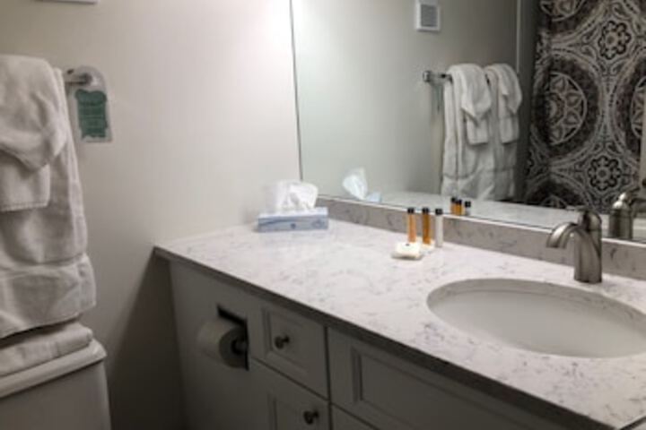 Room 163 of 237