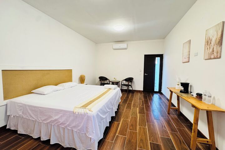 Room 18 of 43