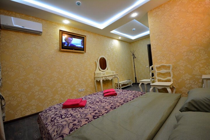 Room 29 of 33