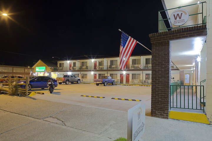 Hotel 33 of 38