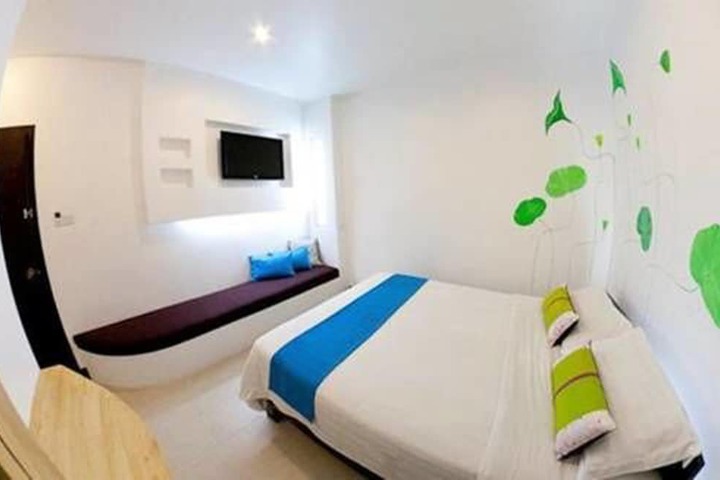 Room 15 of 35