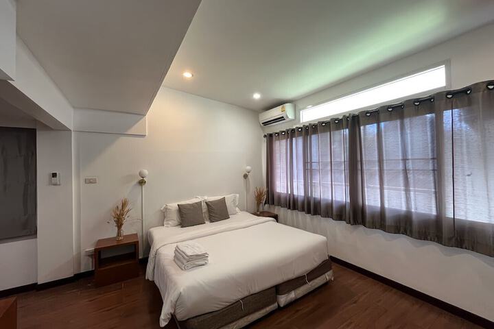 Room 92 of 149